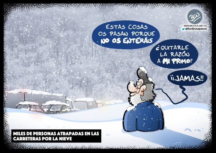 Miles de personas atrapadas en las carreteras por la nieve