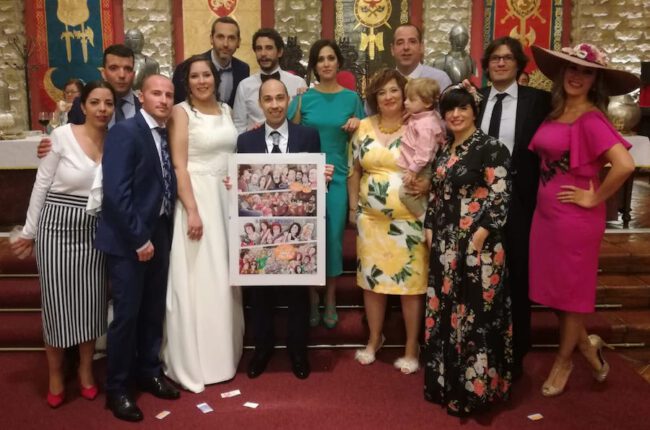 Ilustración – Cómic Personalizado – Caricaturas Personalizadas – Regalo de boda – Tus amigos se casan y tú sin un duro Ilustración - Cómic Personalizado - Caricaturas Personalizadas - Regalo de boda - Tus amigos se casan y tú sin un duro