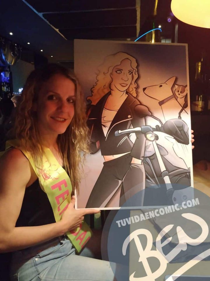Ilustración-personalizada-Regalo-original-para-una-motera-Caricatura-Personalizada-tuvidaencomic.com-BEN-TESTIMONIO-1