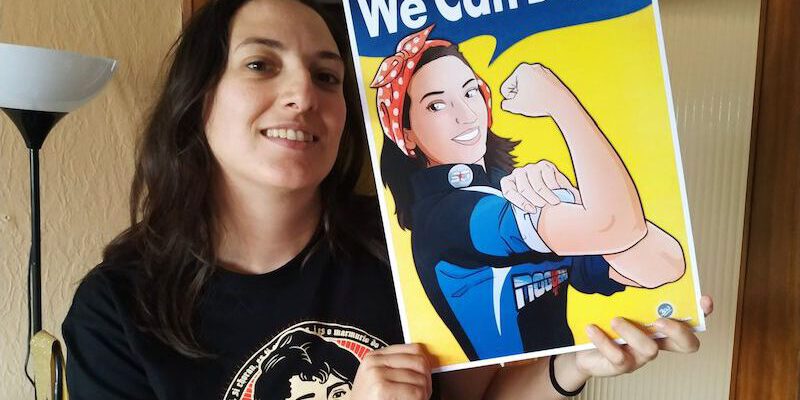 Ilustración-Regalo-de-cumpleaños-personalizado-–-“We-Can-Do-It-motero”-–-Caricatura-Personalizada-Tu-Vida-en-Cómic-Borja_Ben_ART-TESTIMONIO-2