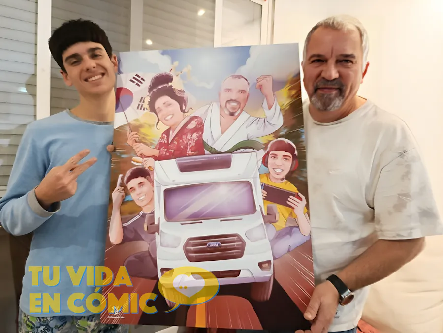 Clientes muestran la lámina impresa ya terminada. Unboxing. Ilustración personalizada familiar: madre, padre y tres hijos sobre una autocaravana, con atuendos y objetos que representan su personalidad. Regalo original y divertido hecho a mano. Regalo para mi marido